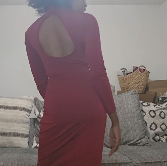 S red tear drop dress - Picture 3 of 4